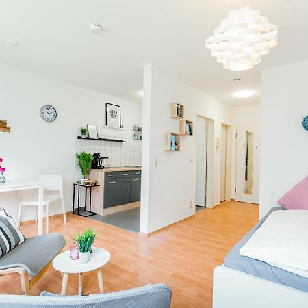 Helles Apartment In Top-Lage Mit Parkplatz Магдебург Екстериор снимка